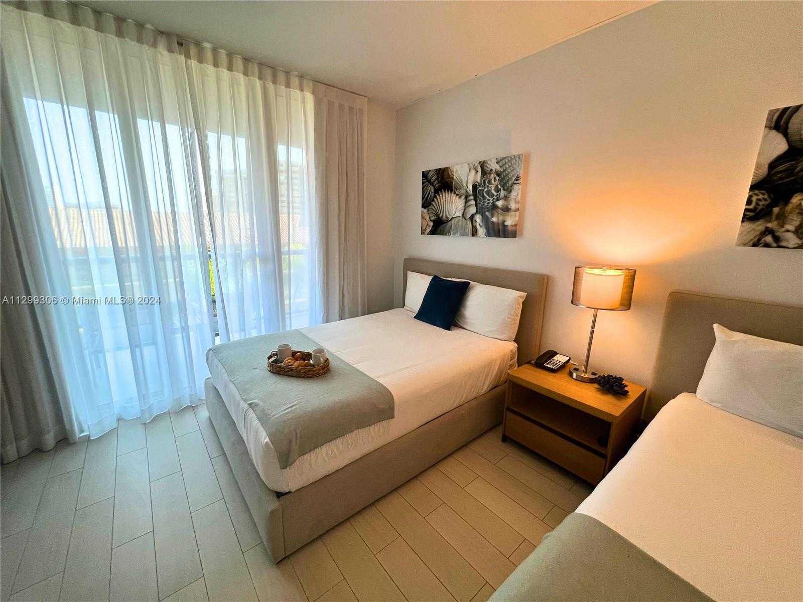 Small Image of 2602 Hallandale Beach Blvd, Hallandale Beach, FL 33009, USA Number 62