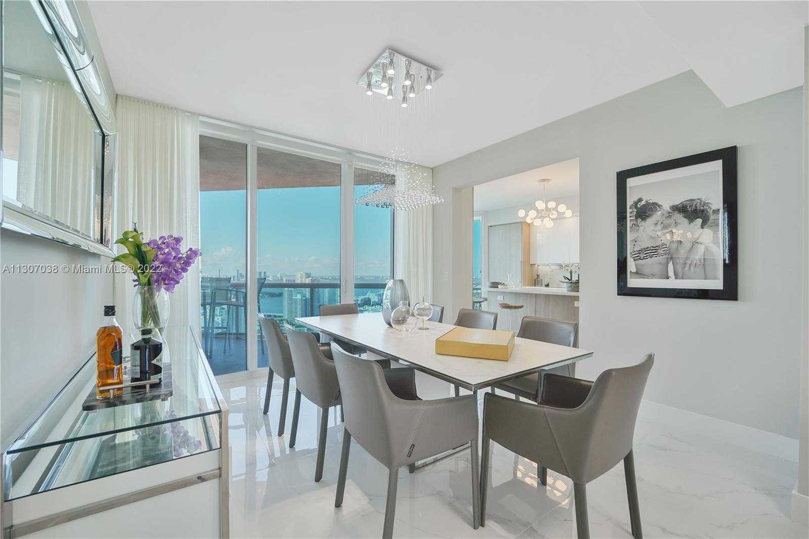 Small Image of 300 SOUTH POINTE DR #4306, Miami Beach Number 19