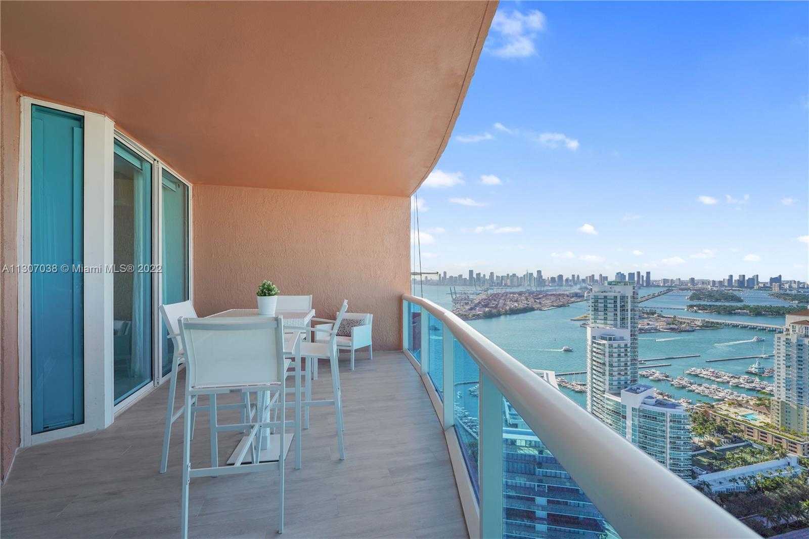 Small Image of 300 SOUTH POINTE DR #4306, Miami Beach Number 27