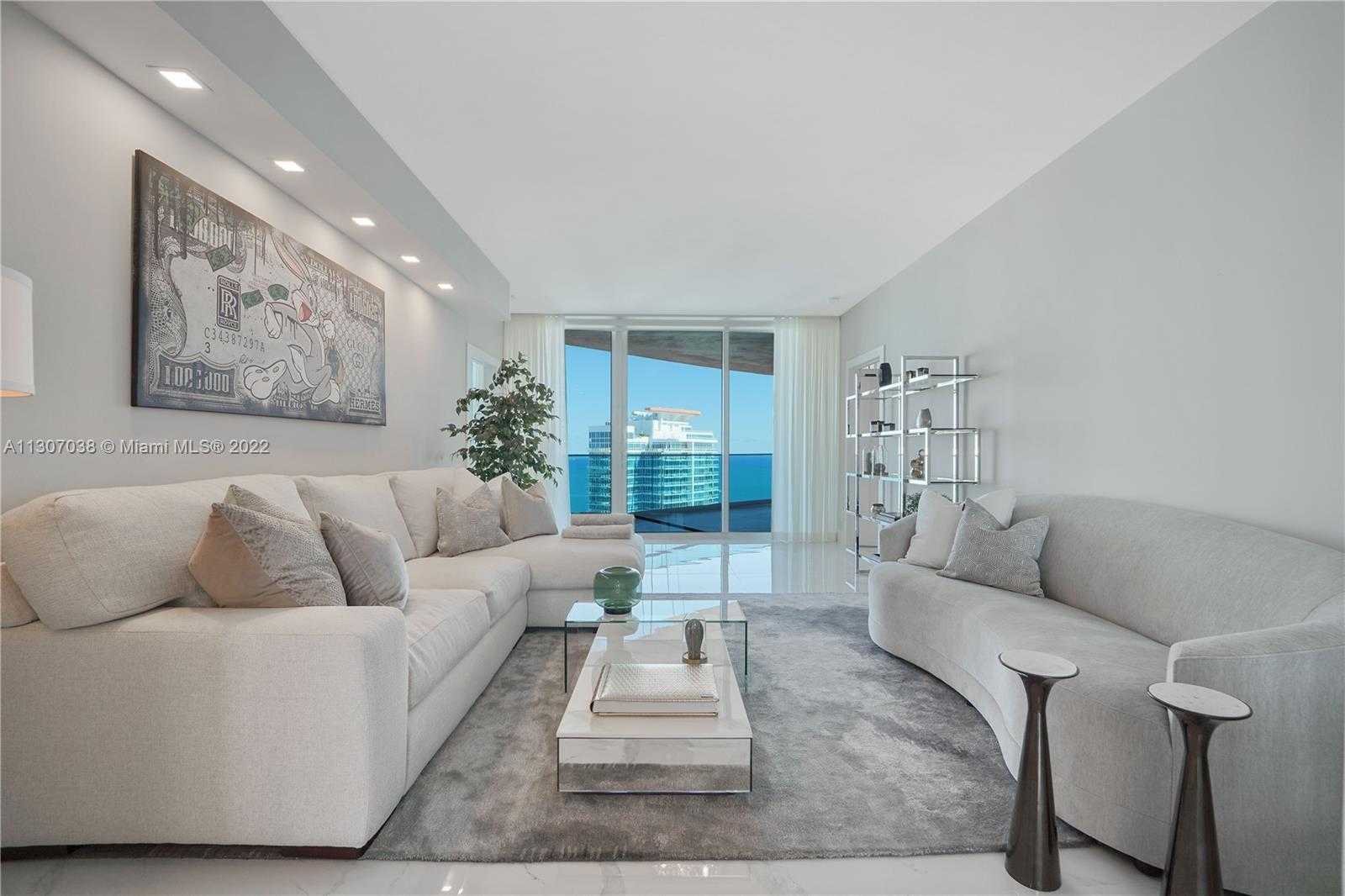 Small Image of 300 SOUTH POINTE DR #4306, Miami Beach Number 31