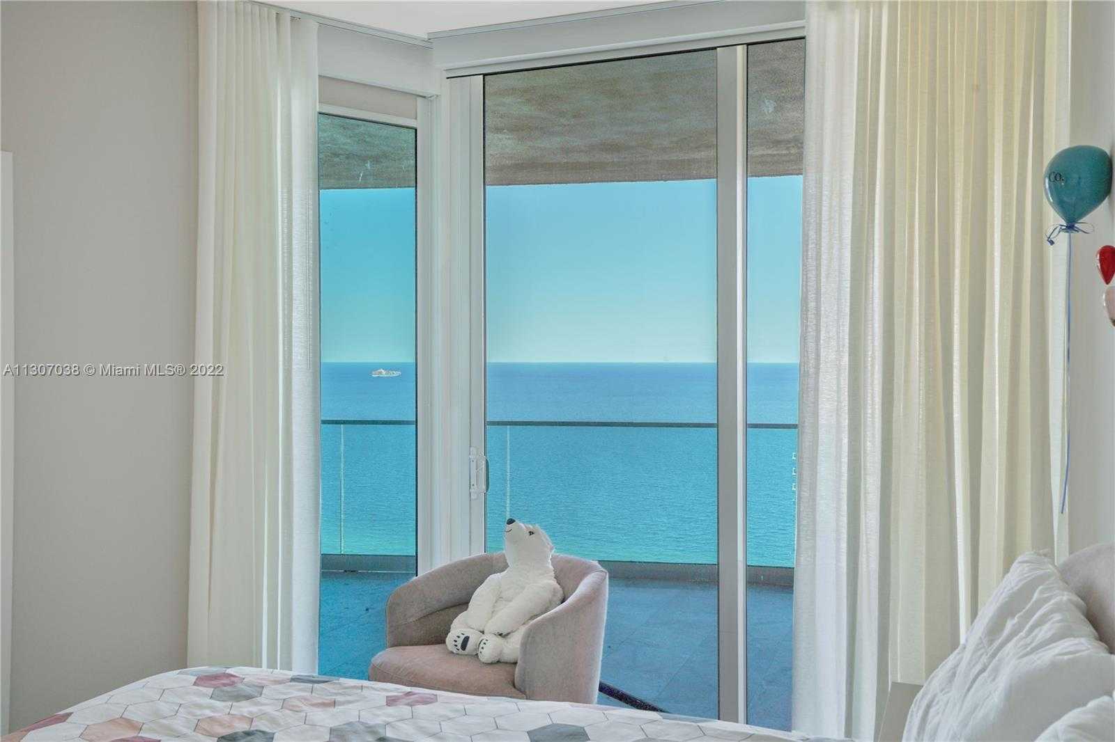 Small Image of 300 SOUTH POINTE DR #4306, Miami Beach Number 53