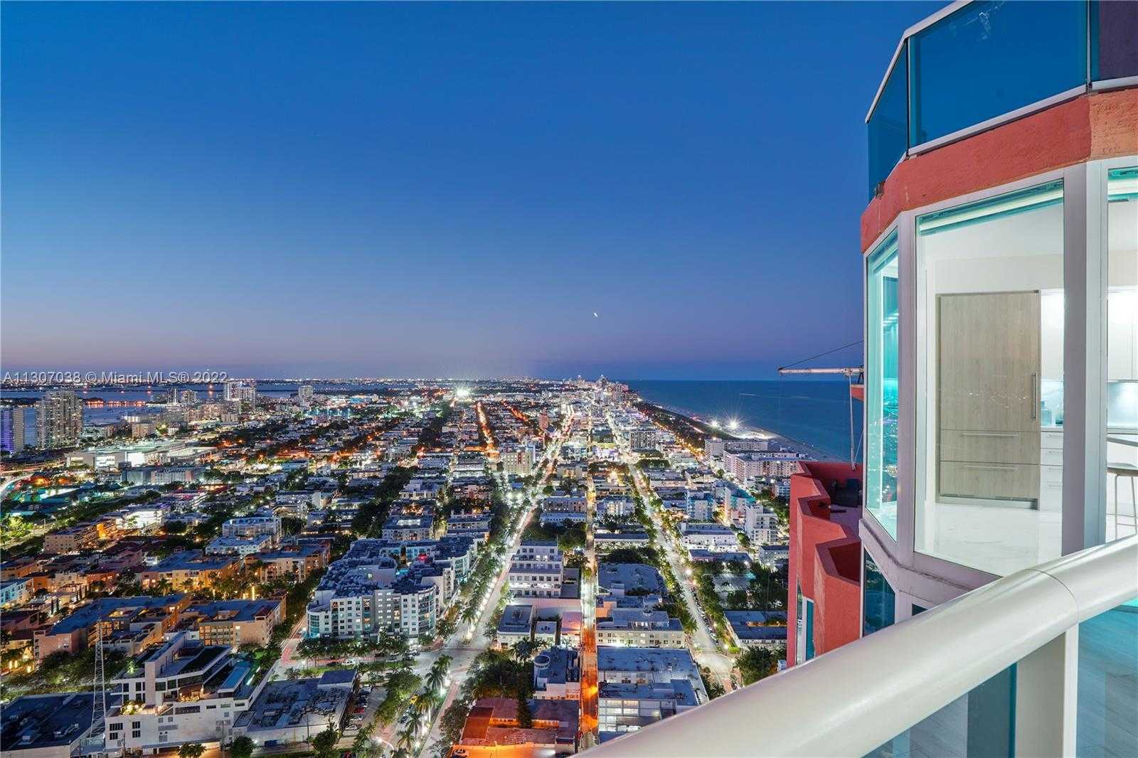 Small Image of 300 SOUTH POINTE DR #4306, Miami Beach Number 79
