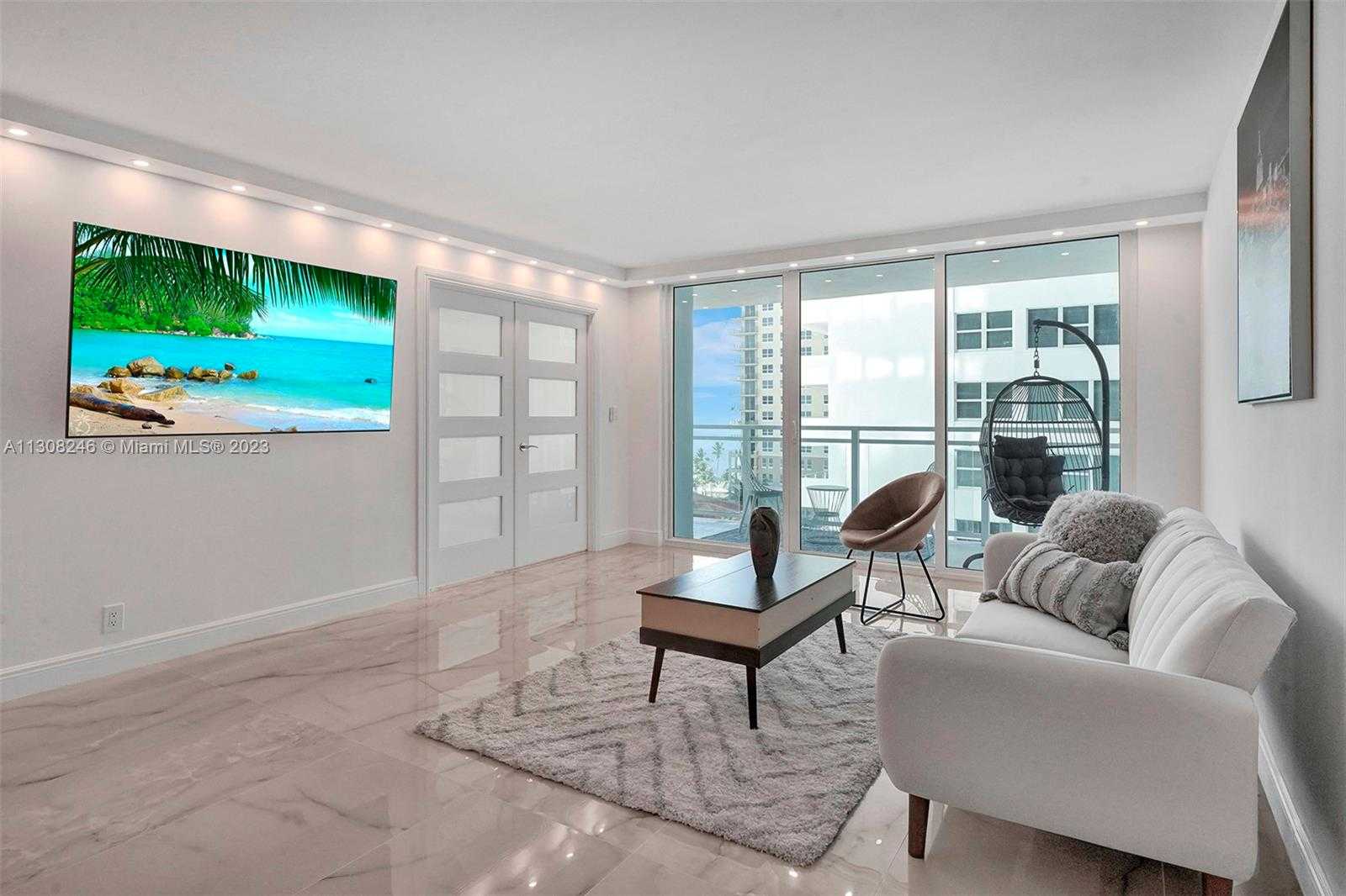 Small Image of 2030 SOUTH OCEAN DR #718, Hallandale Beach Number 25