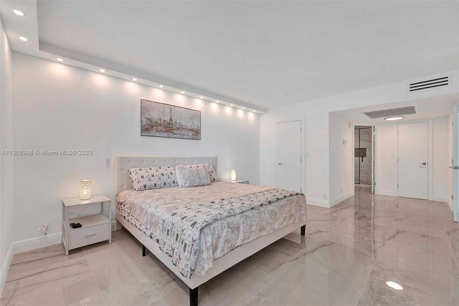 Small Image of 2030 SOUTH OCEAN DR #718, Hallandale Beach Number 39
