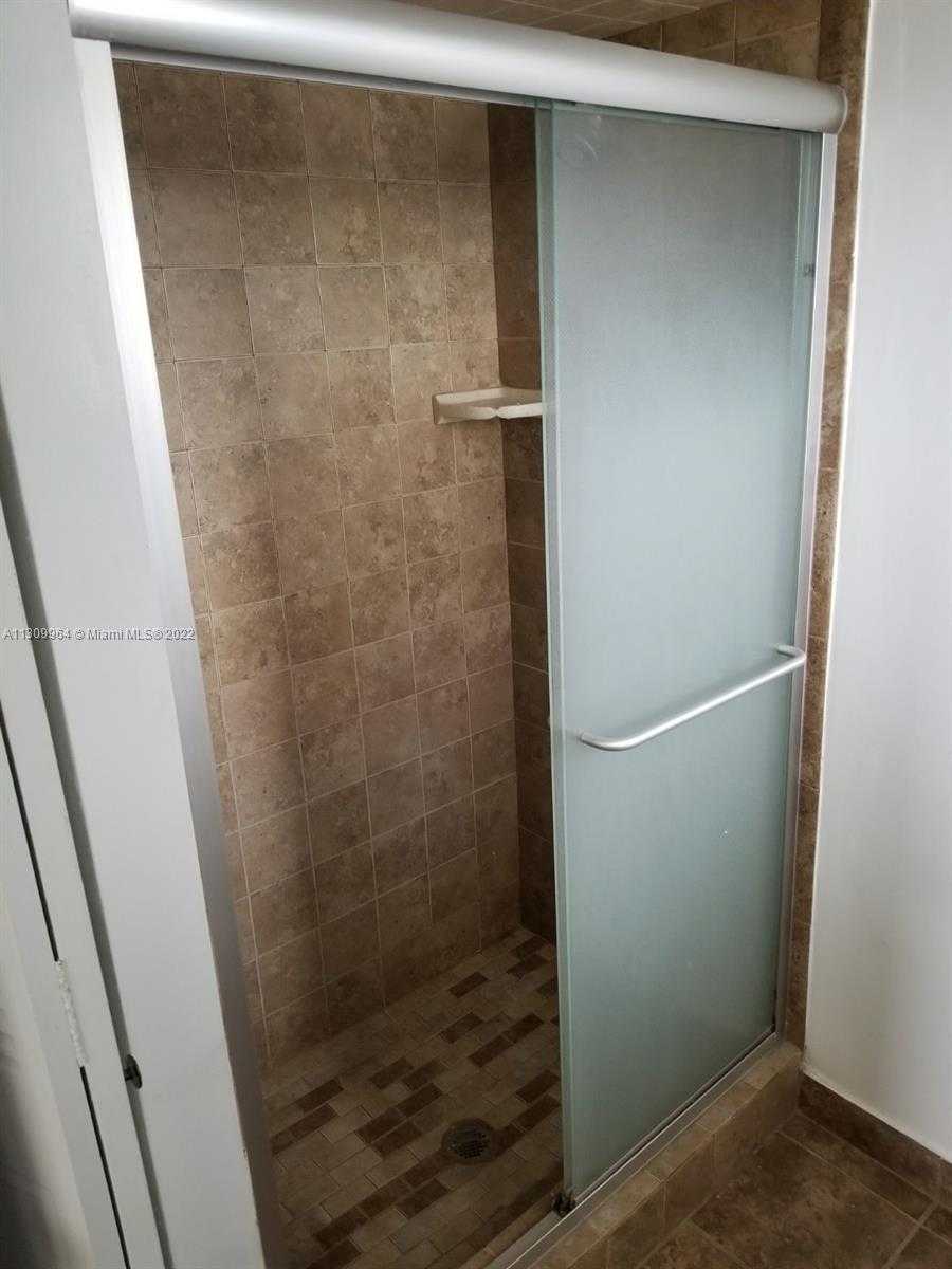 Small Image of 5790 STIRLING RD #314, Hollywood Number 8