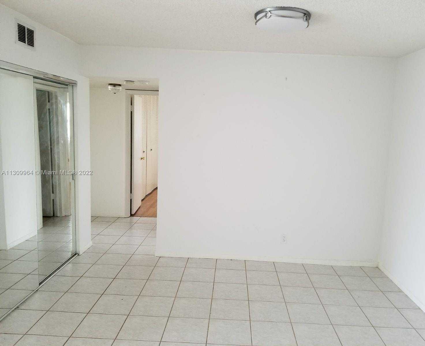 Small Image of 5790 STIRLING RD #314, Hollywood Number 9