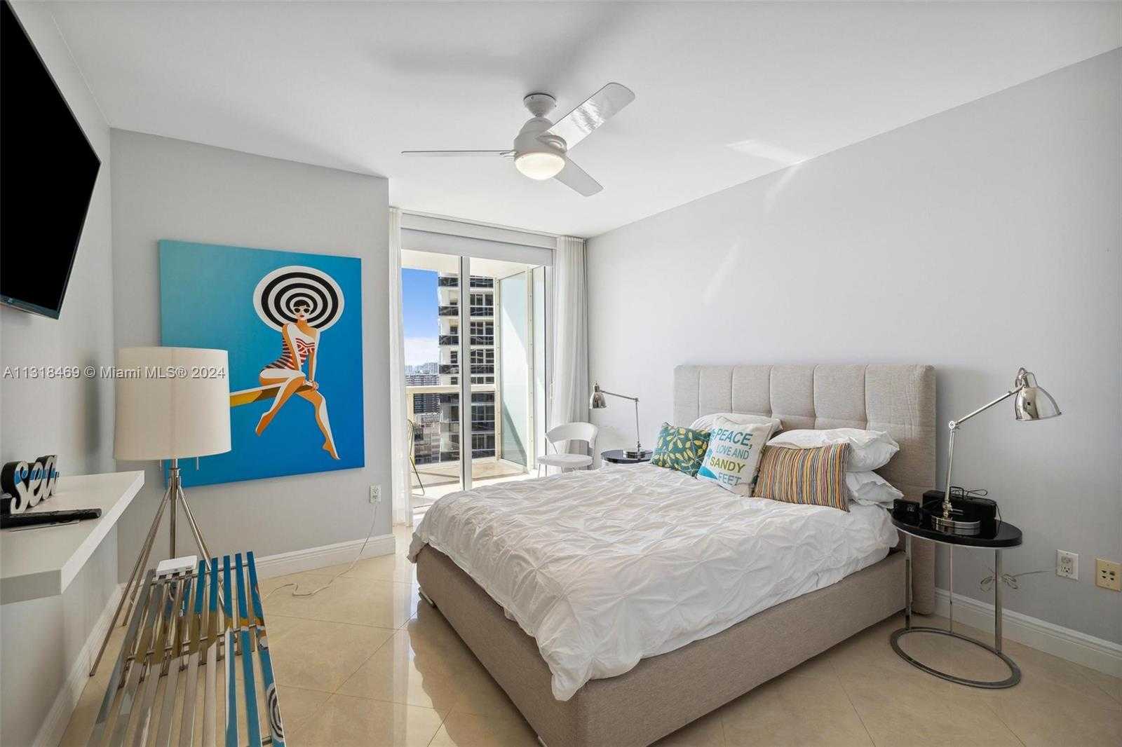 Small Image of 1830 SOUTH OCEAN DR #2703, Hallandale Beach Number 18
