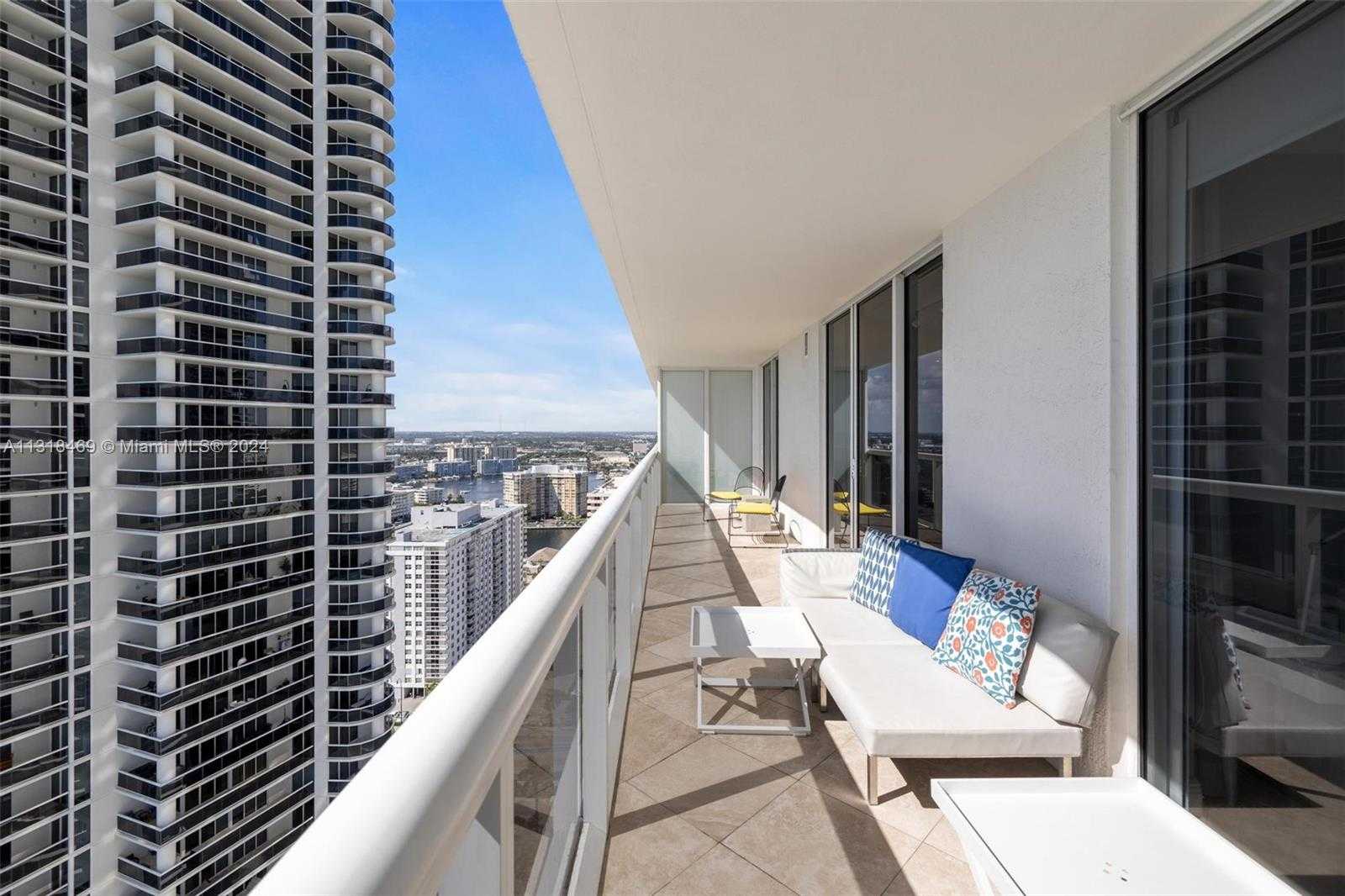 Small Image of 1830 SOUTH OCEAN DR #2703, Hallandale Beach Number 29