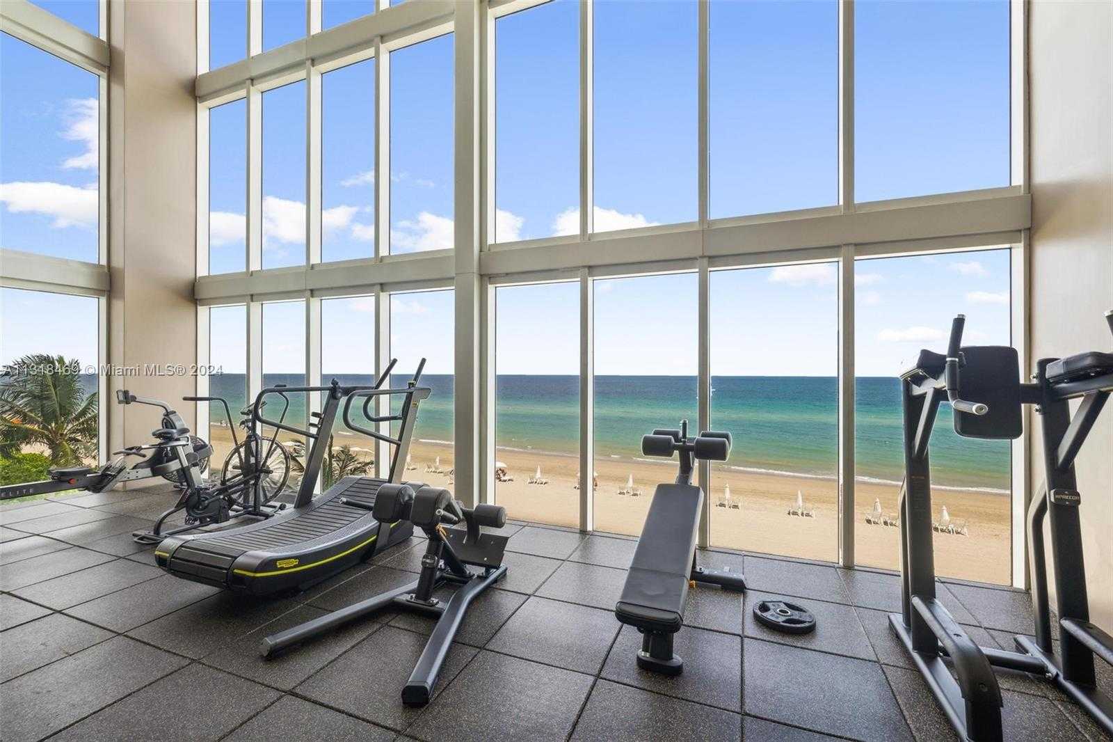 Small Image of 1830 SOUTH OCEAN DR #2703, Hallandale Beach Number 32