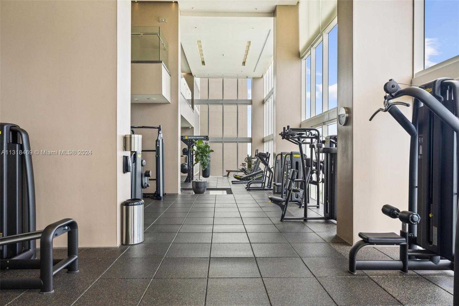 Small Image of 1830 SOUTH OCEAN DR #2703, Hallandale Beach Number 35