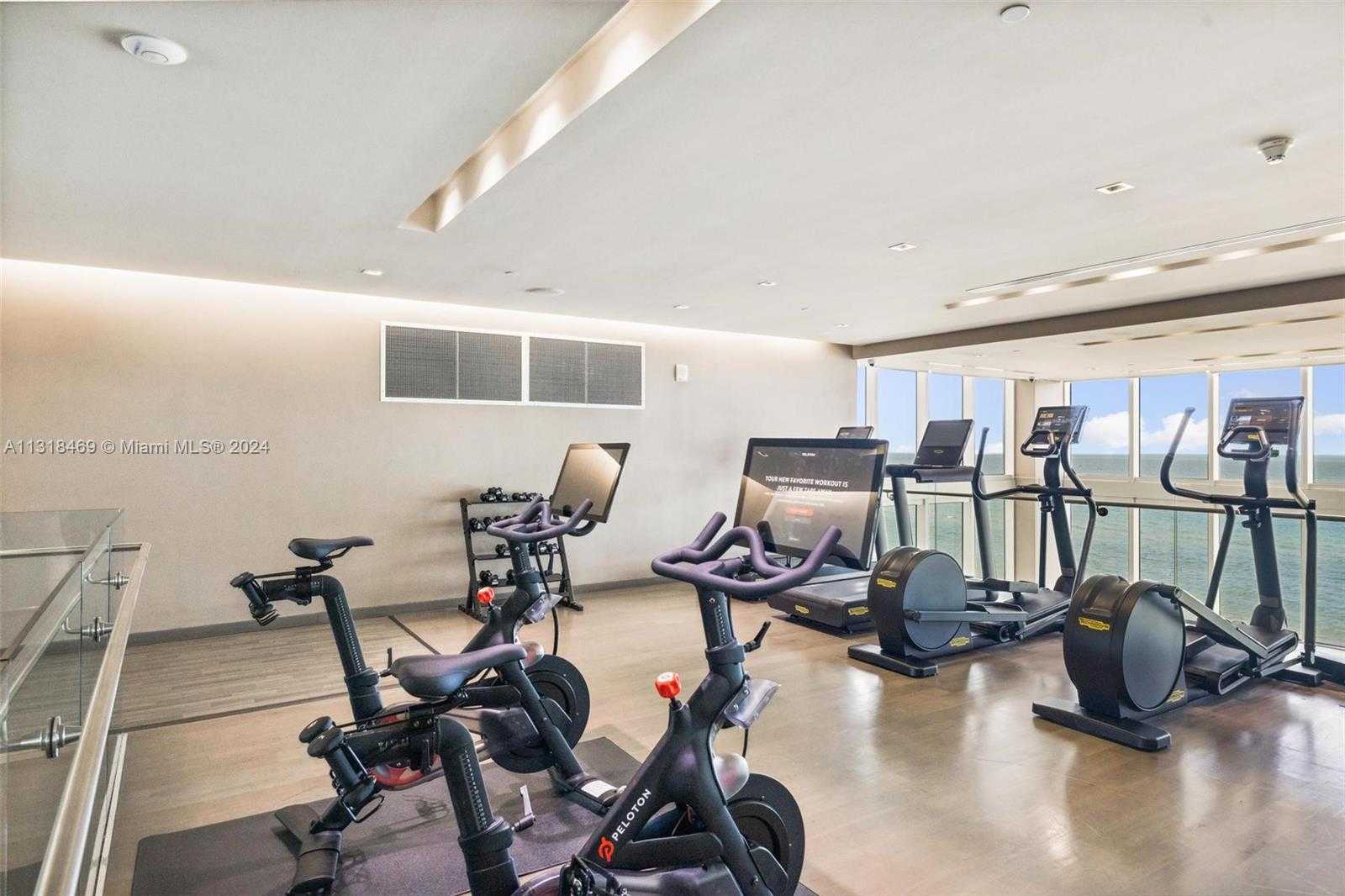 Small Image of 1830 SOUTH OCEAN DR #2703, Hallandale Beach Number 37