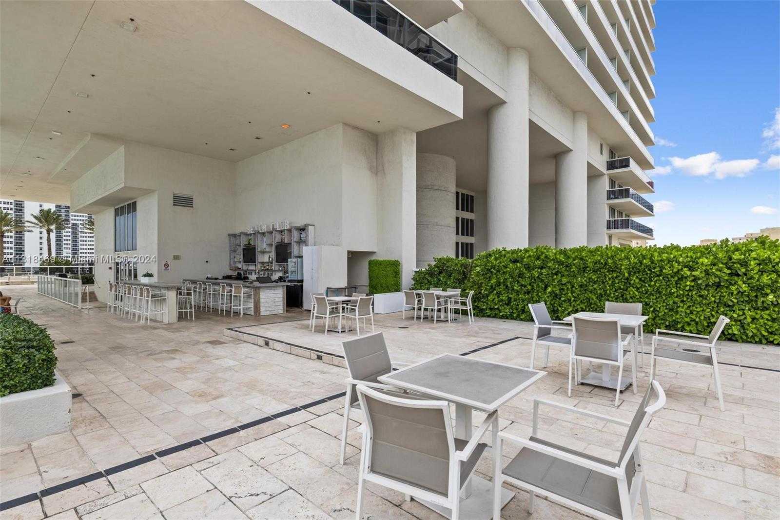 Small Image of 1830 SOUTH OCEAN DR #2703, Hallandale Beach Number 52