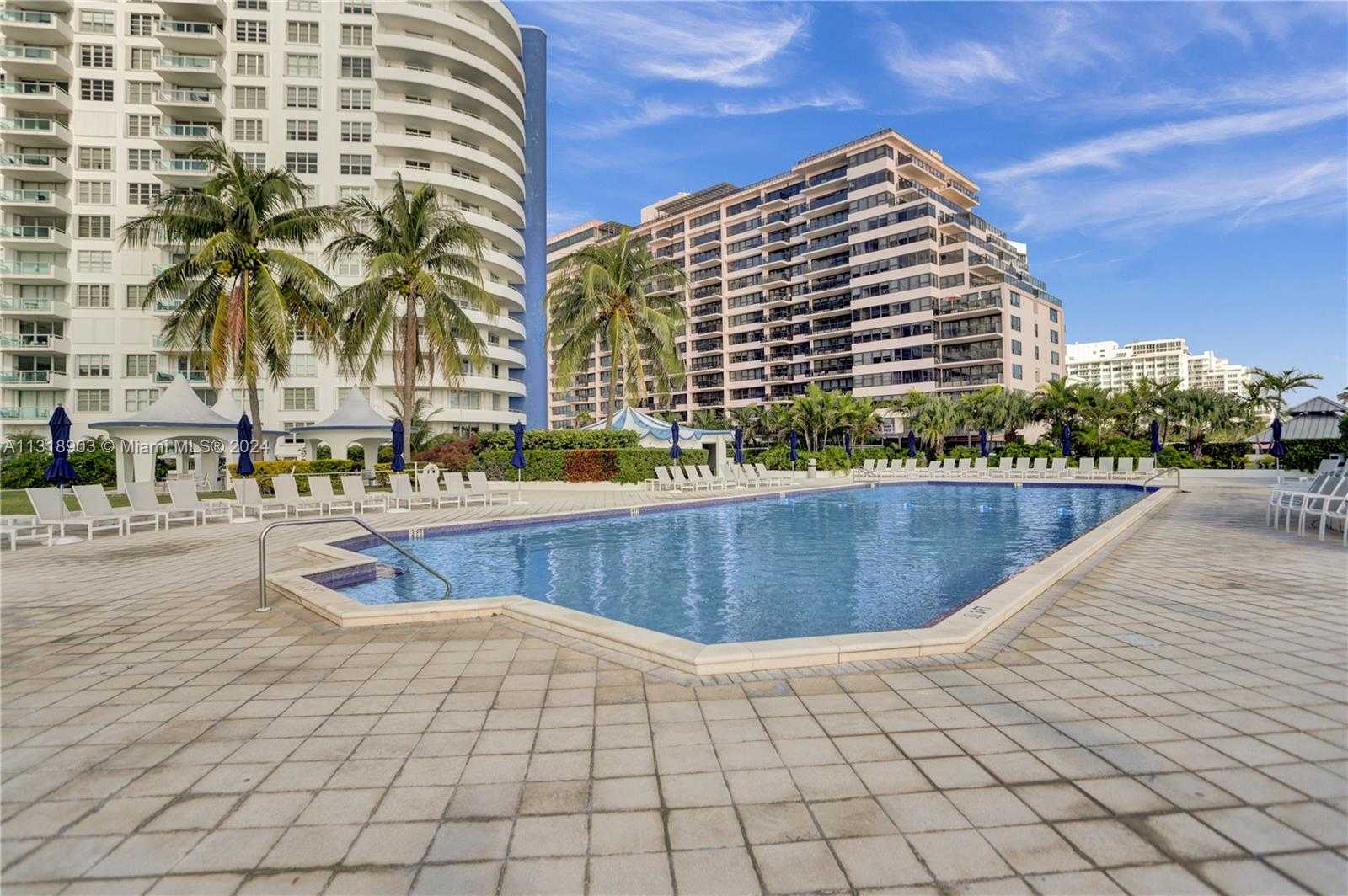 Small Image of 5151 COLLINS AVE #829, Miami Beach Number 13