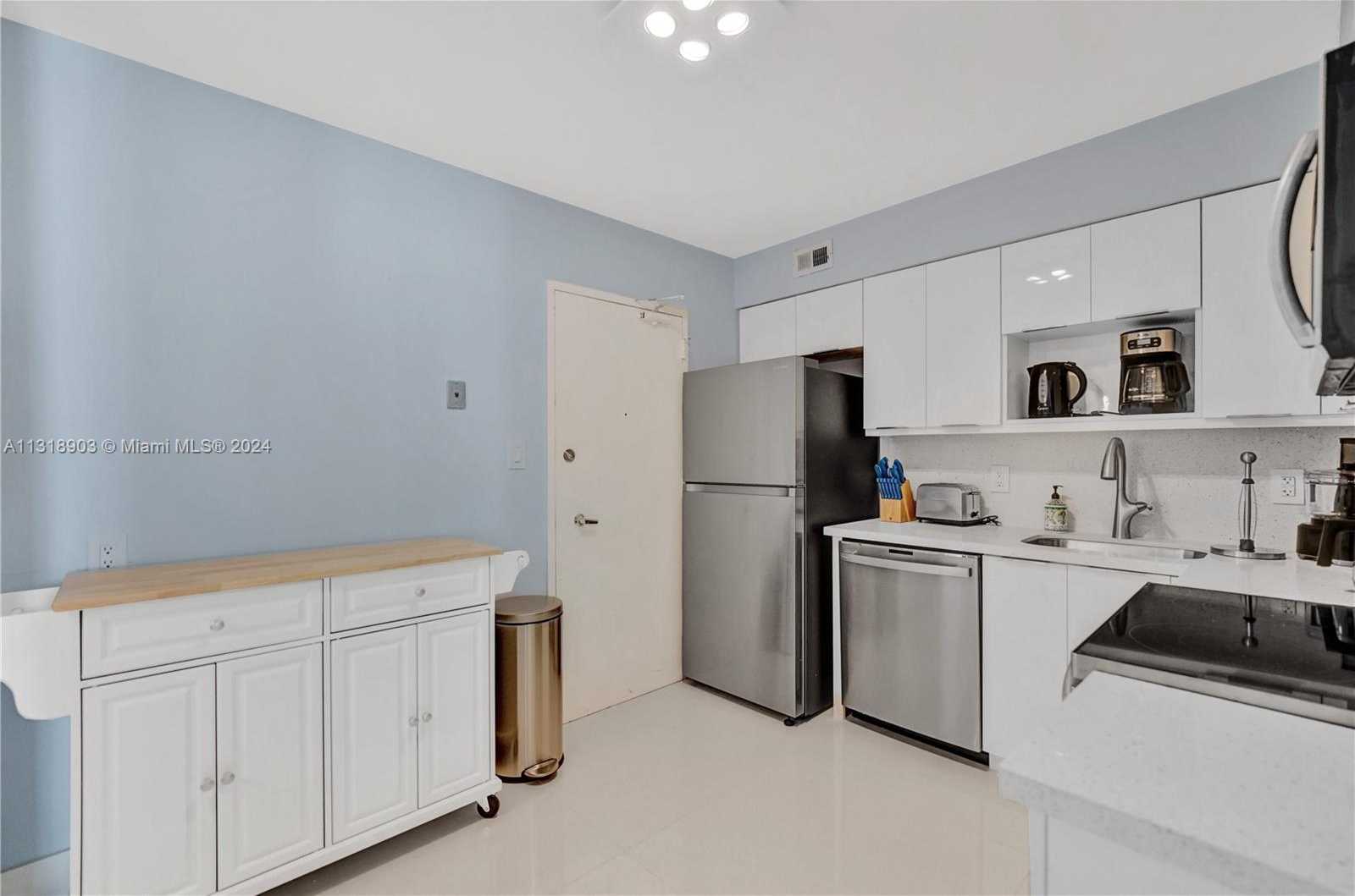 Small Image of 5151 COLLINS AVE #829, Miami Beach Number 39