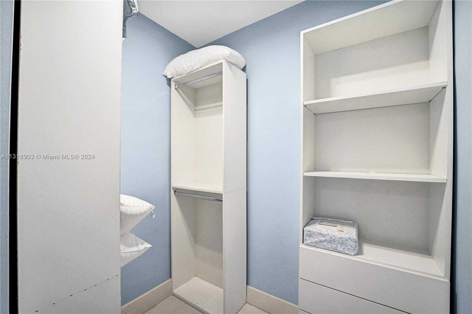 Small Image of 5151 COLLINS AVE #829, Miami Beach Number 97