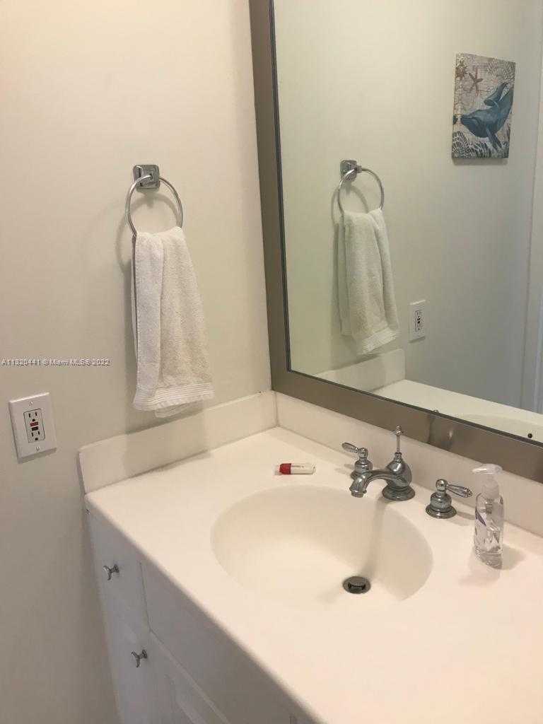 Small Image of 5151 COLLINS AVE #727, Miami Beach Number 22