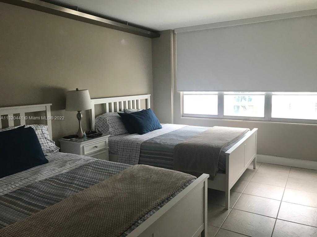 Small Image of 5151 COLLINS AVE #727, Miami Beach Number 9