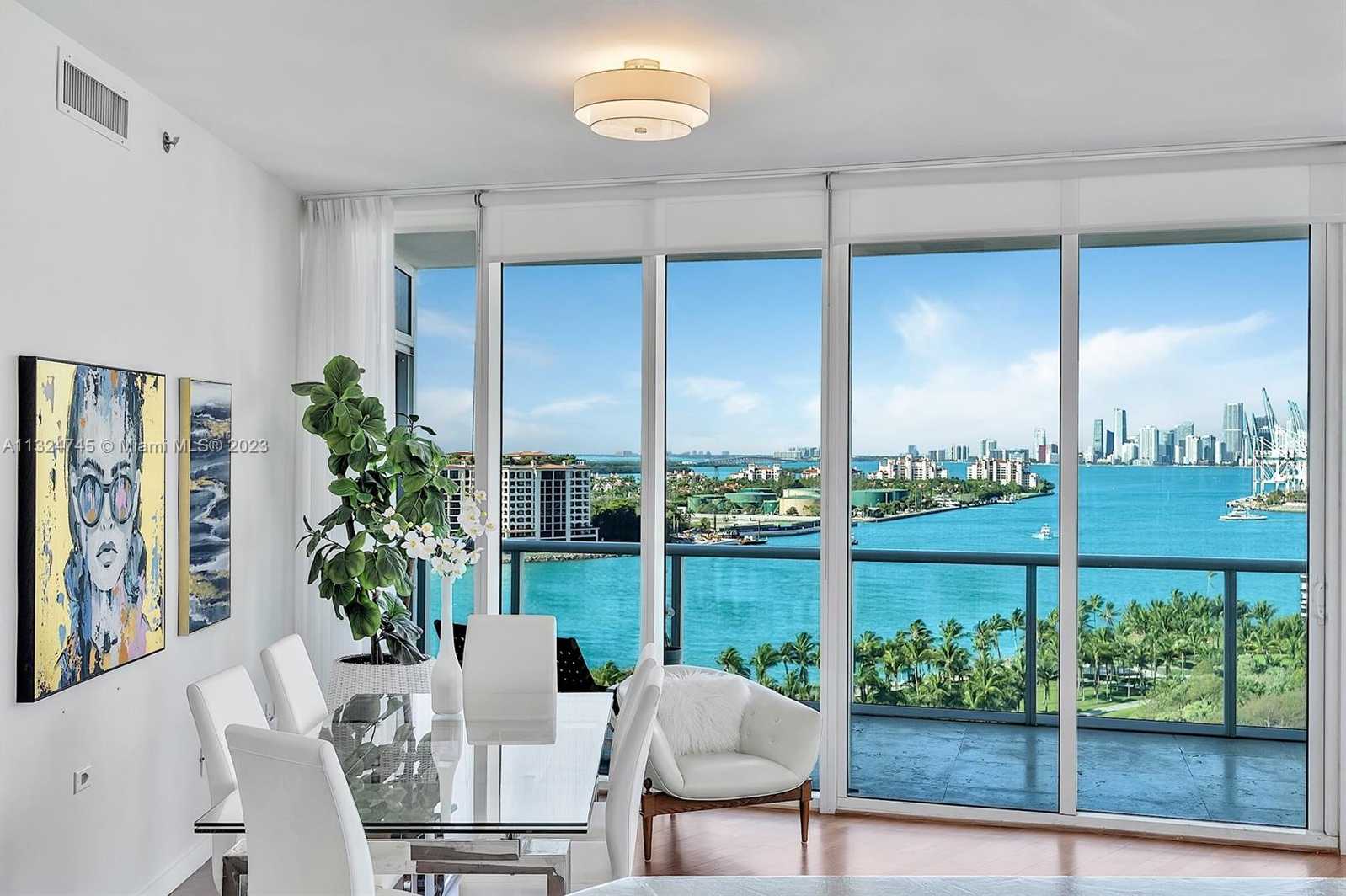 Small Image of 100 SOUTH POINTE DR #1501, Miami Beach Number 2