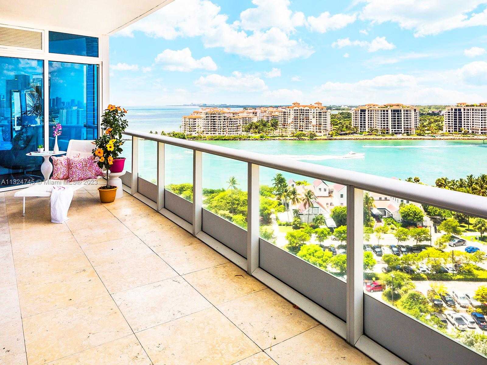 Small Image of 100 SOUTH POINTE DR #1501, Miami Beach Number 20
