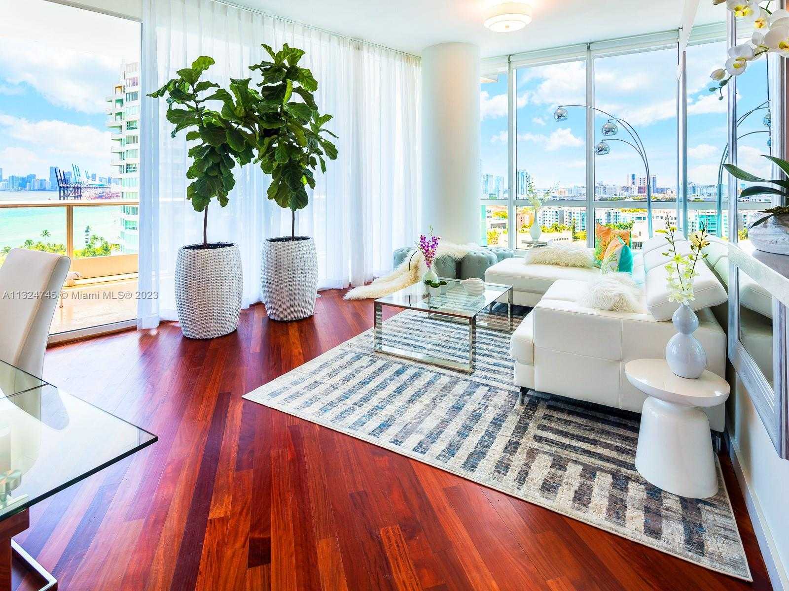 Small Image of 100 SOUTH POINTE DR #1501, Miami Beach Number 29