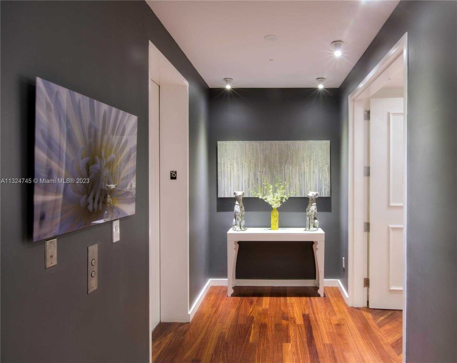 Small Image of 100 SOUTH POINTE DR #1501, Miami Beach Number 6