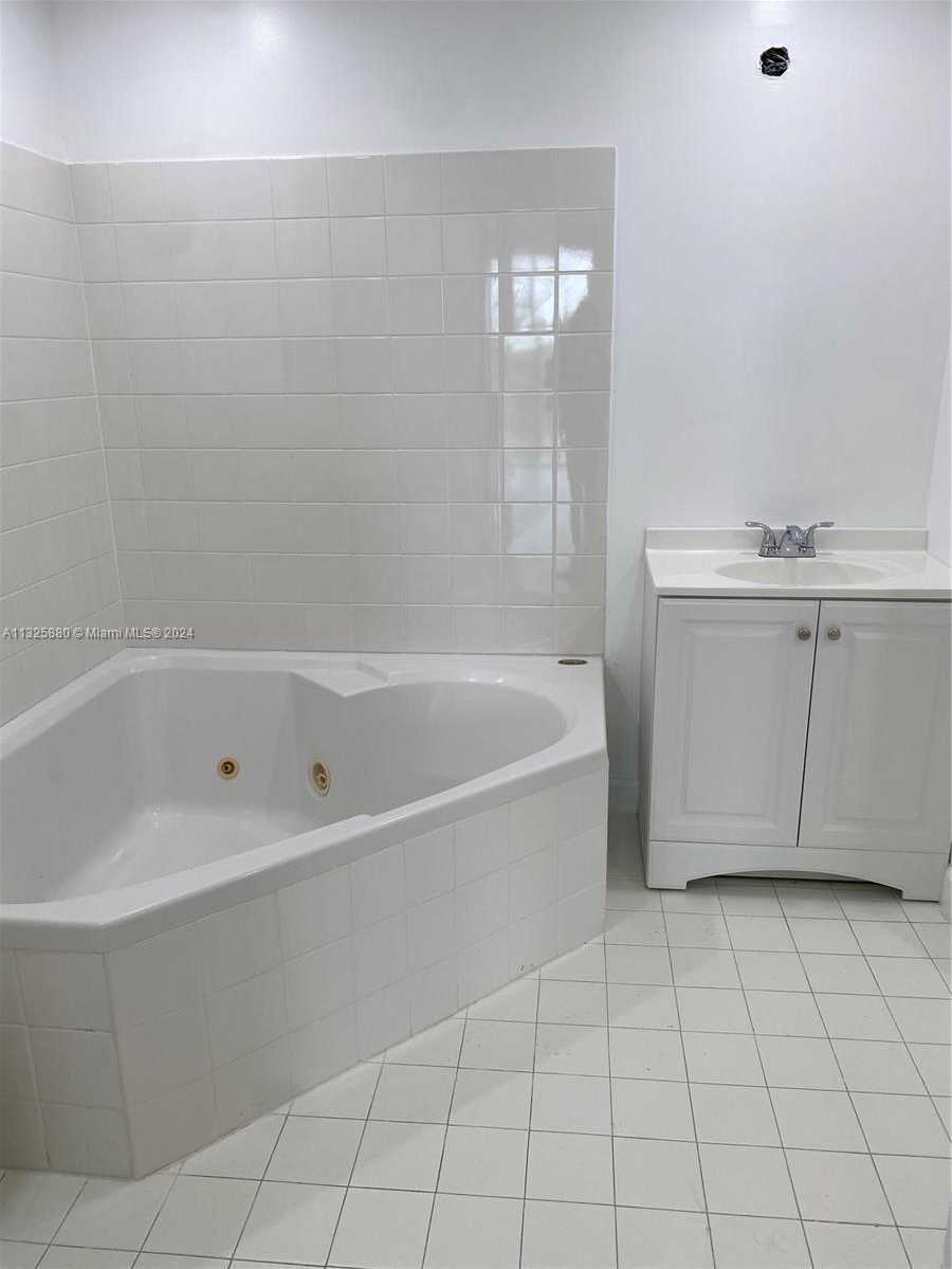Small Image of 9725 NORTH WEST 52ND ST #522, Doral Number 21
