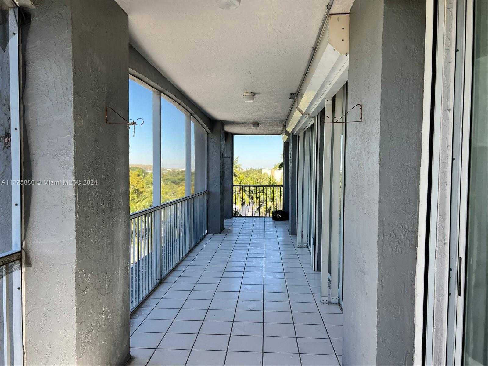 Small Image of 9725 NORTH WEST 52ND ST #522, Doral Number 6