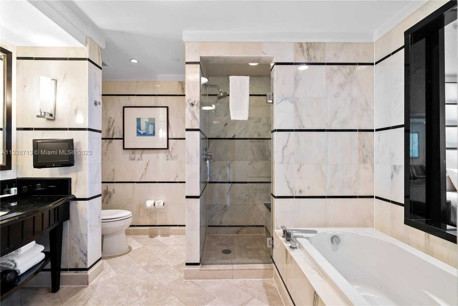 Small Image of 4391 COLLINS AVE #1911/1909/1910/1912, Miami Beach Number 6