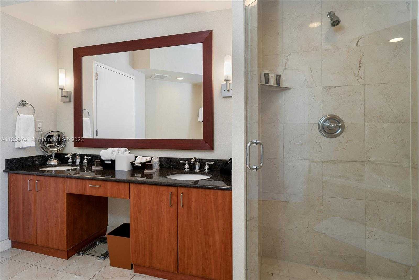 Small Image of 18001 COLLINS AVE #2009, Sunny Isles Beach Number 11