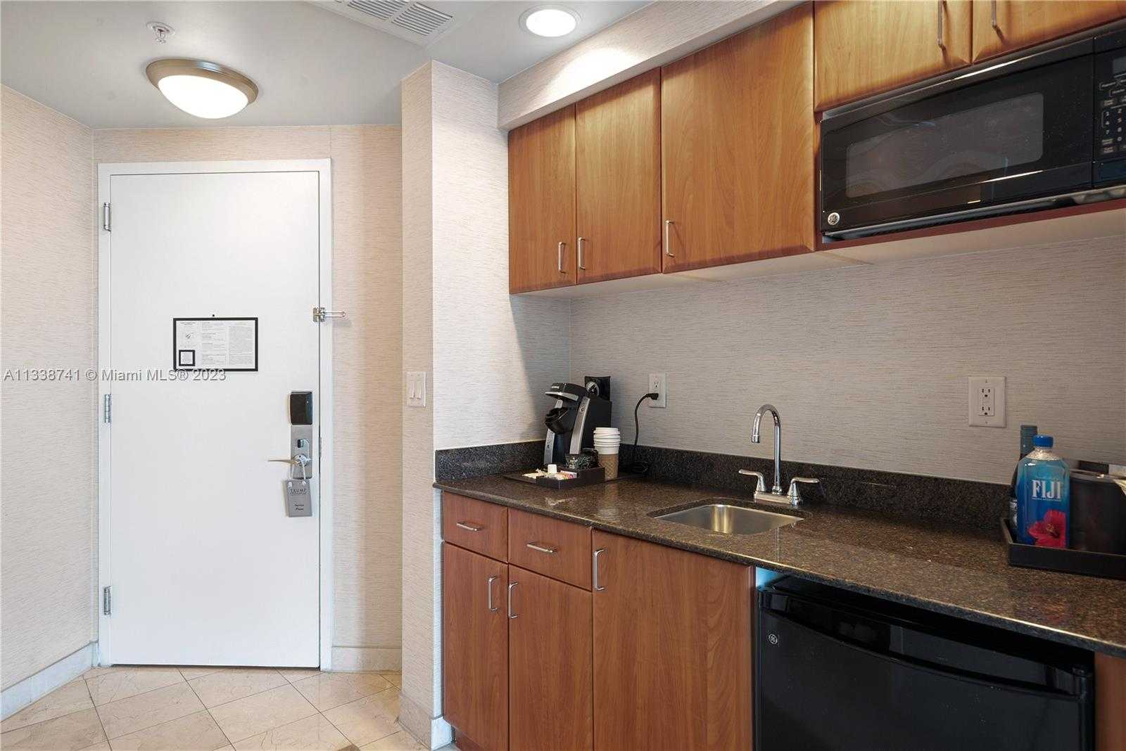 Small Image of 18001 COLLINS AVE #2009, Sunny Isles Beach Number 15