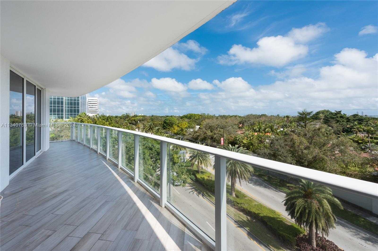 Small Image of 4250 BISCAYNE BLVD #501, Miami Number 2