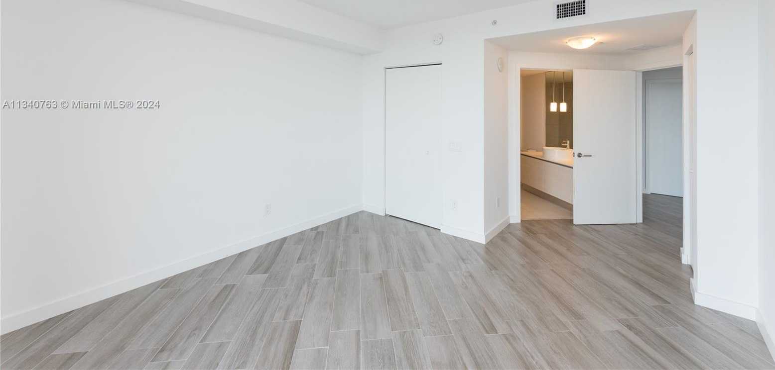 Small Image of 4250 BISCAYNE BLVD #501, Miami Number 7