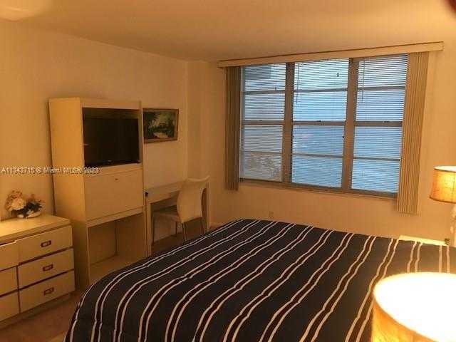 Small Image of 5151 COLLINS AVE #1119, Miami Beach Number 8