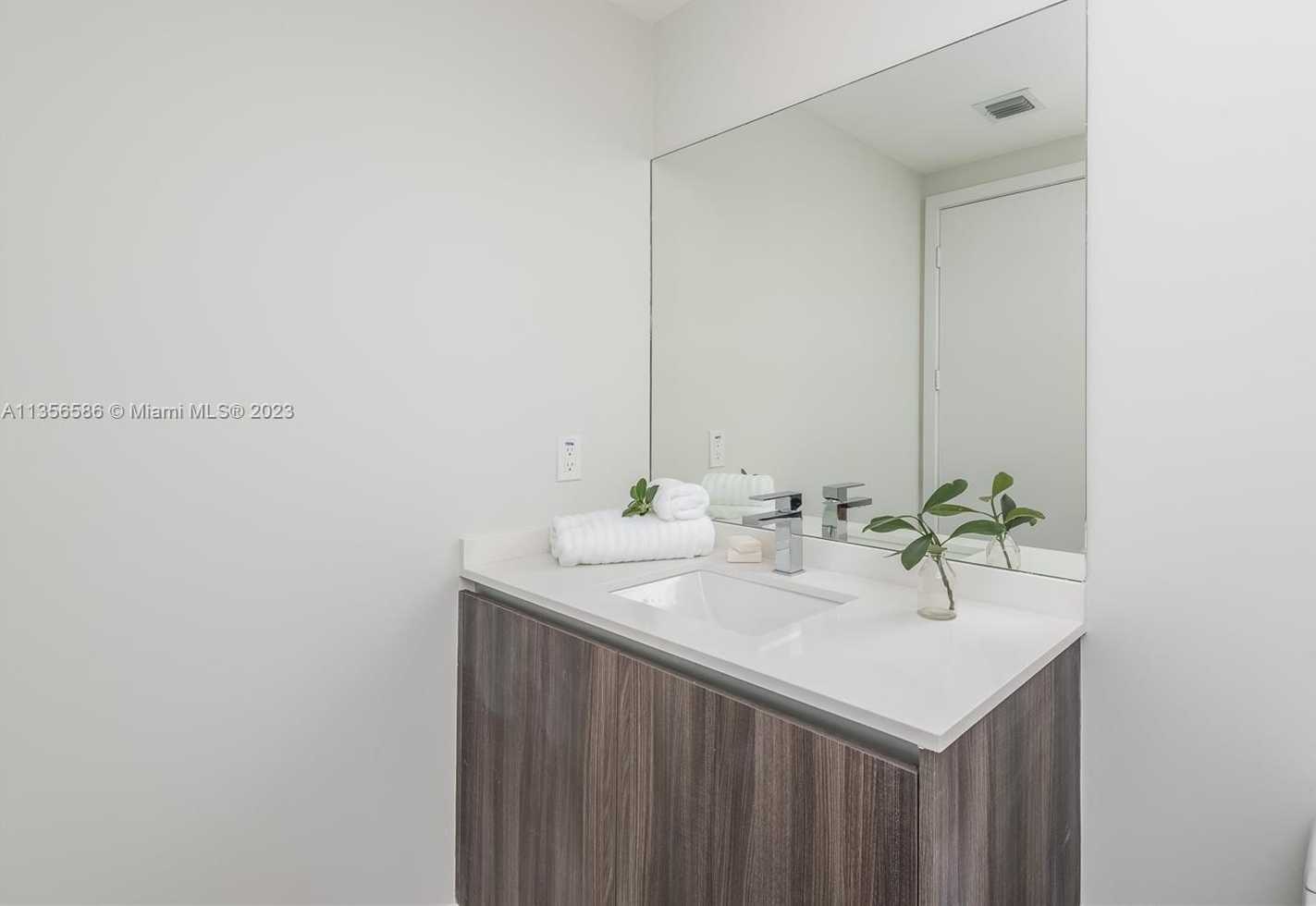 Small Image of 488 NORTH EAST 18TH ST #4515, Miami Number 34