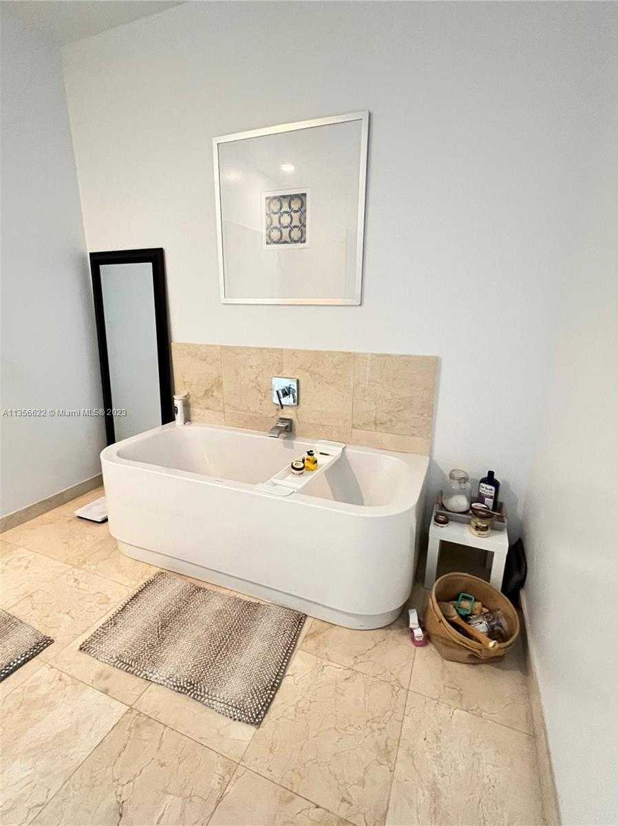 Small Image of 200 SUNNY ISLES BLVD #TH 406, Sunny Isles Beach Number 11