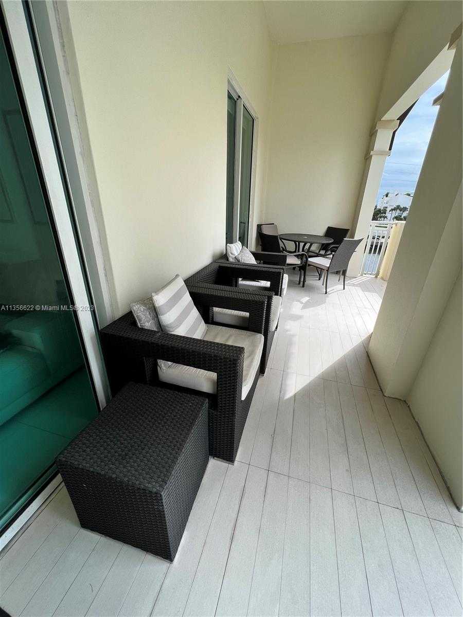 Small Image of 200 SUNNY ISLES BLVD #TH 406, Sunny Isles Beach Number 25