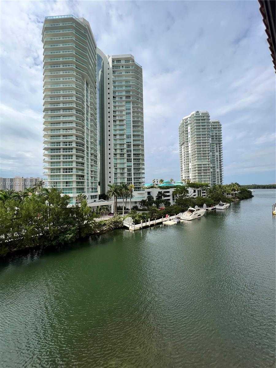 Small Image of 200 SUNNY ISLES BLVD #TH 406, Sunny Isles Beach Number 27