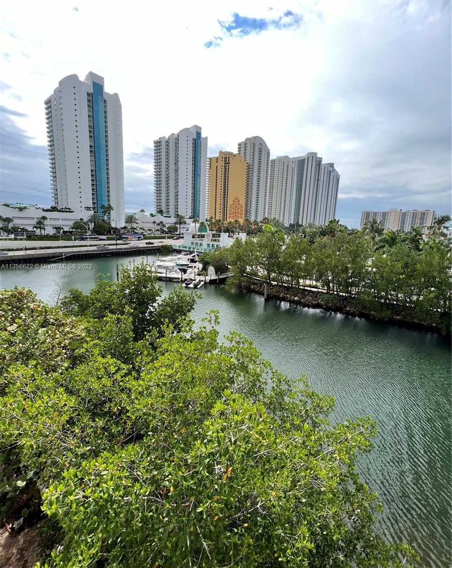 Small Image of 200 SUNNY ISLES BLVD #TH 406, Sunny Isles Beach Number 32