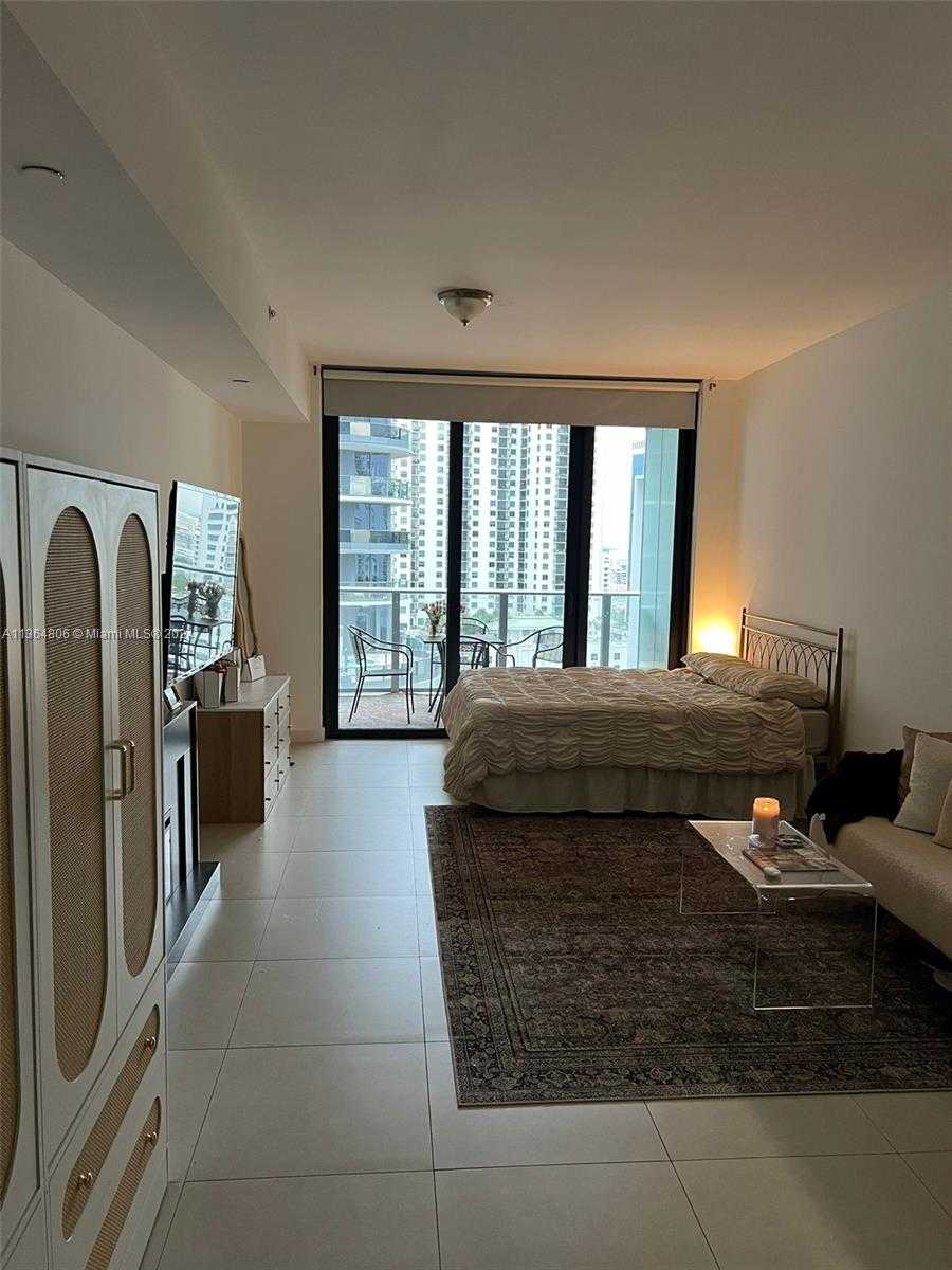 Small Image of 1010 BRICKELL AVE #2010, Miami Number 6