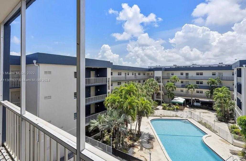 Small Image of 16750 NORTH EAST 10 AVE #201, North Miami Beach Number 10
