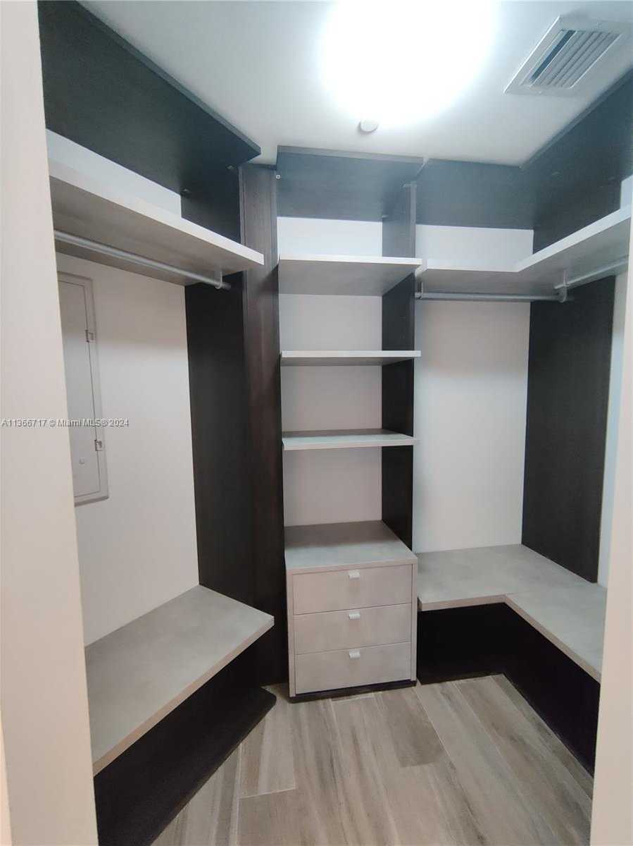 Small Image of 801 SOUTH MIAMI AVE #2405, Miami Number 11