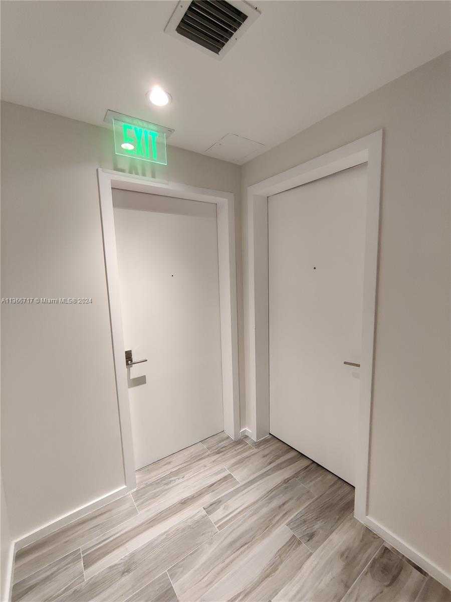 Small Image of 801 SOUTH MIAMI AVE #2405, Miami Number 21