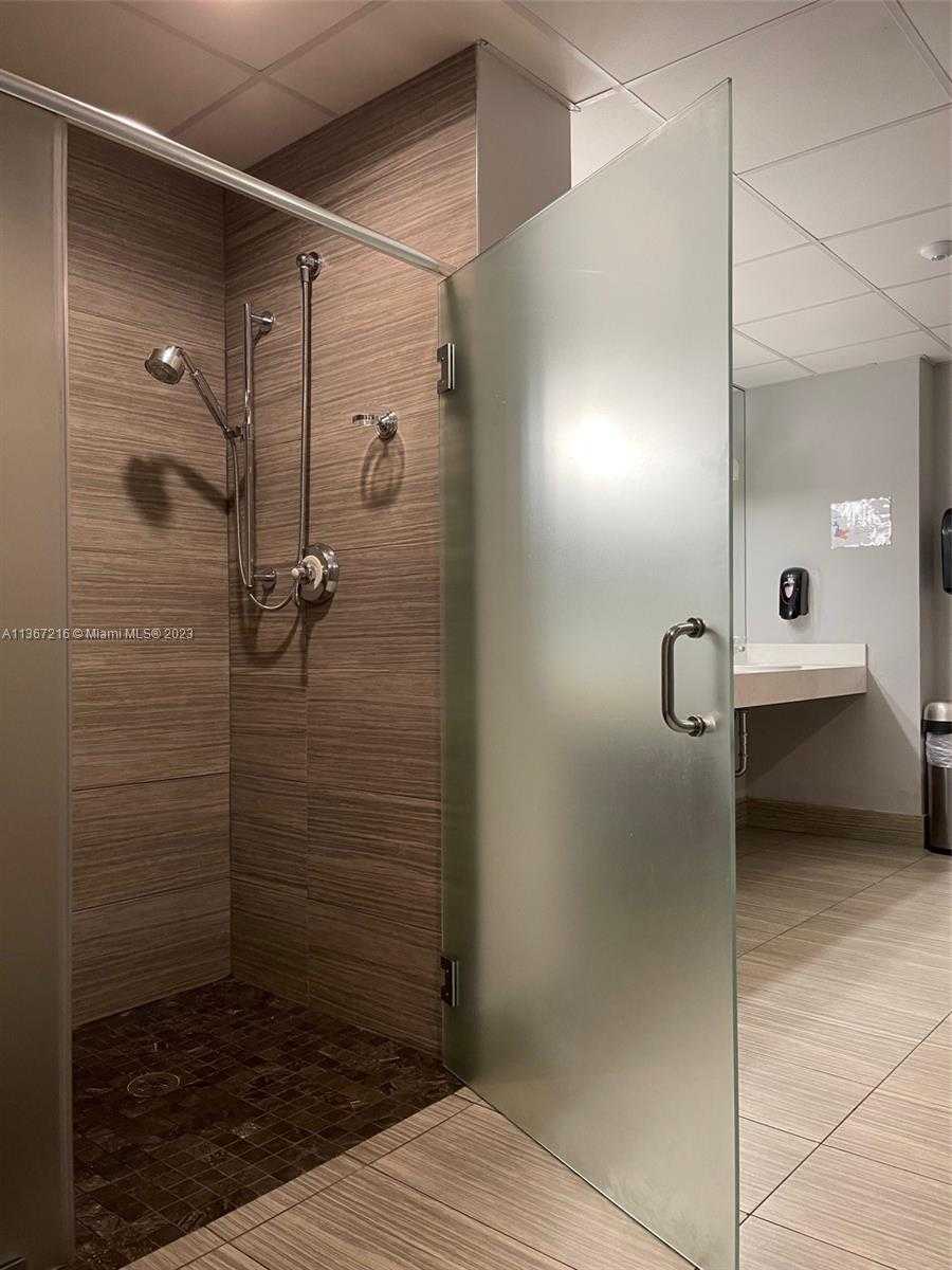 Small Image of 3675 NORTH COUNTRY CLUB DR #1601, Aventura Number 12