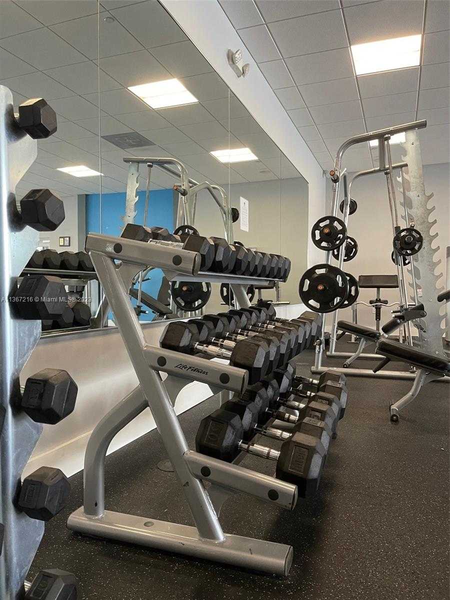 Small Image of 3675 NORTH COUNTRY CLUB DR #1601, Aventura Number 17