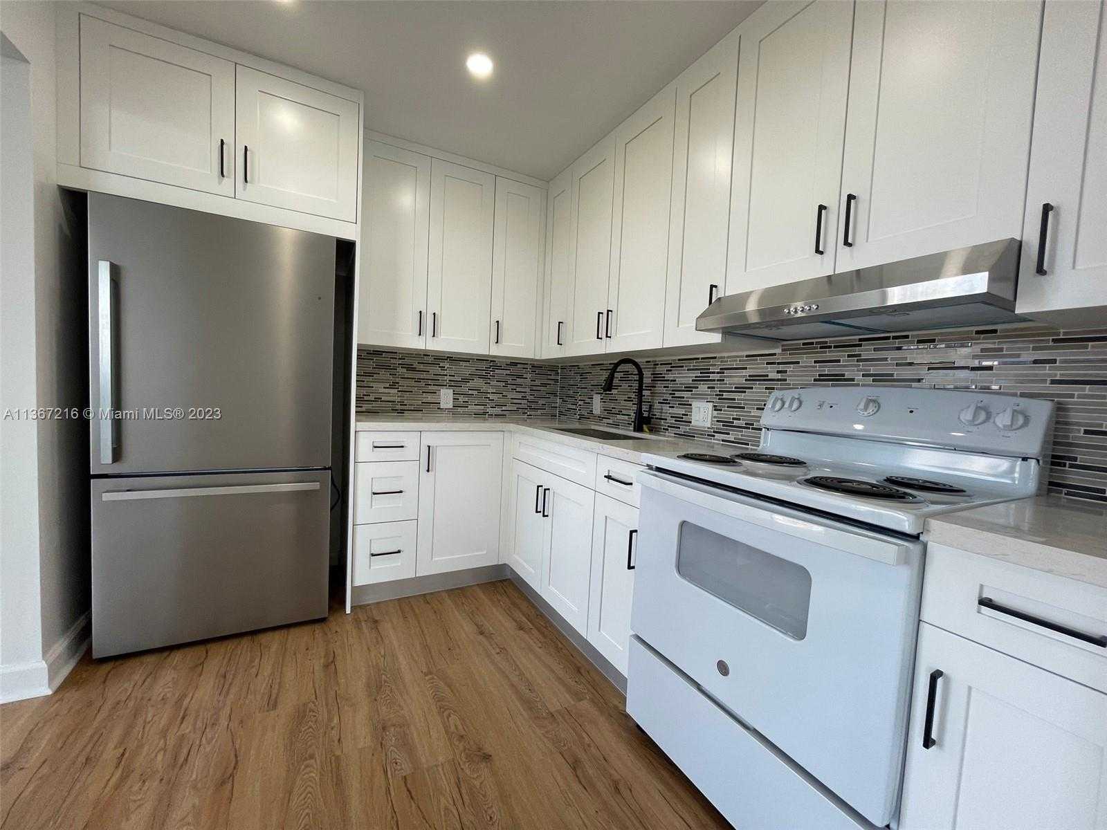 Small Image of 3675 NORTH COUNTRY CLUB DR #1601, Aventura Number 28