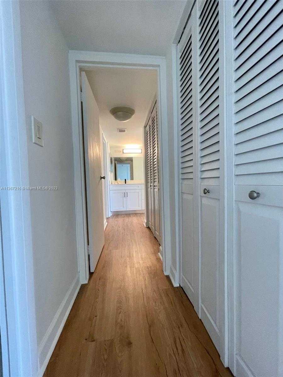 Small Image of 3675 NORTH COUNTRY CLUB DR #1601, Aventura Number 58
