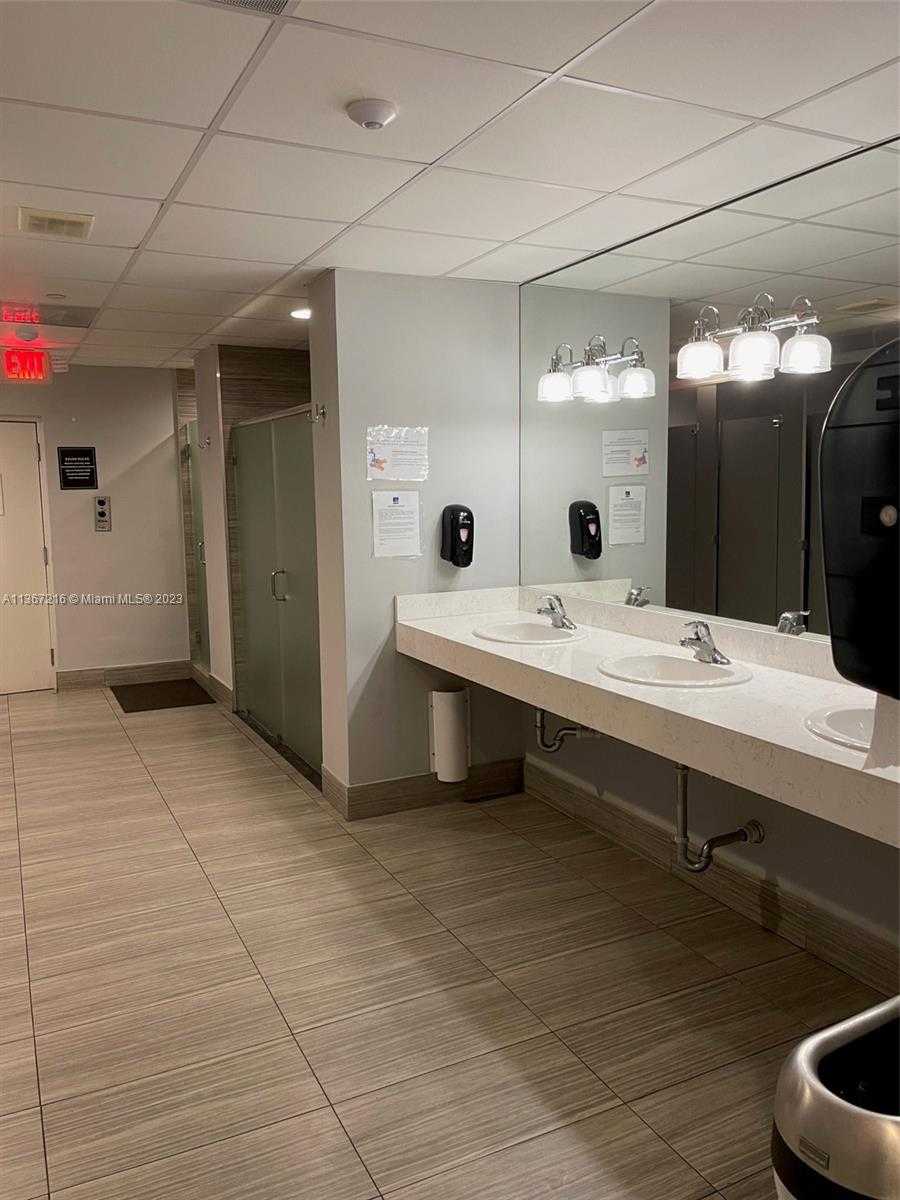 Small Image of 3675 NORTH COUNTRY CLUB DR #1601, Aventura Number 8