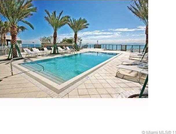 Small Image of 3801 #1105, Miami Beach Number 27