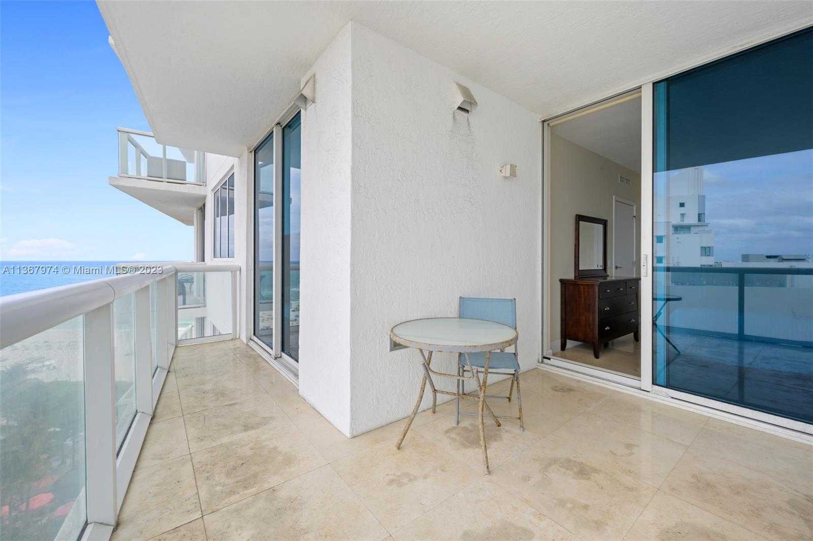 Small Image of 3801 #1105, Miami Beach Number 5