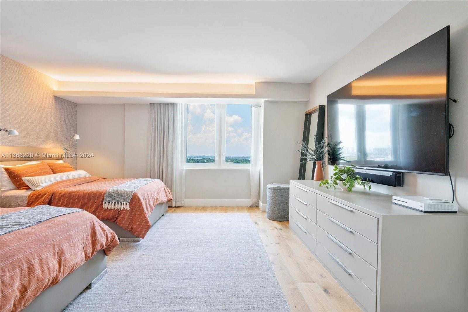 Small Image of 2301 COLLINS AVE #1536/1537, Miami Beach Number 12